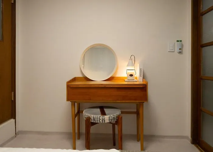 Apartment 작은 언니네 Little Unni's *