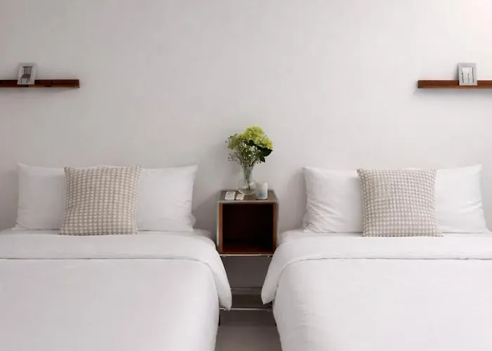 작은 언니네 Little Unni's Apartment Seoul