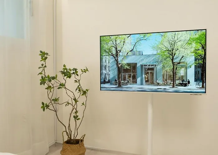 Apartment 작은 언니네 Little Unni's *