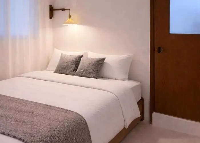 Apartment 작은 언니네 Little Unni's *